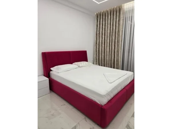 Tirane, jap me qera apartament 1+1 , 70 m² 600 € (Kodra e Diellit)