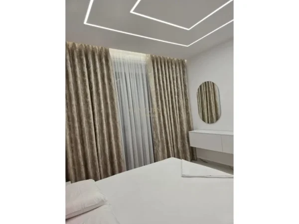 Tirane, jap me qera apartament 1+1 , 70 m² 600 € (Kodra e Diellit)
