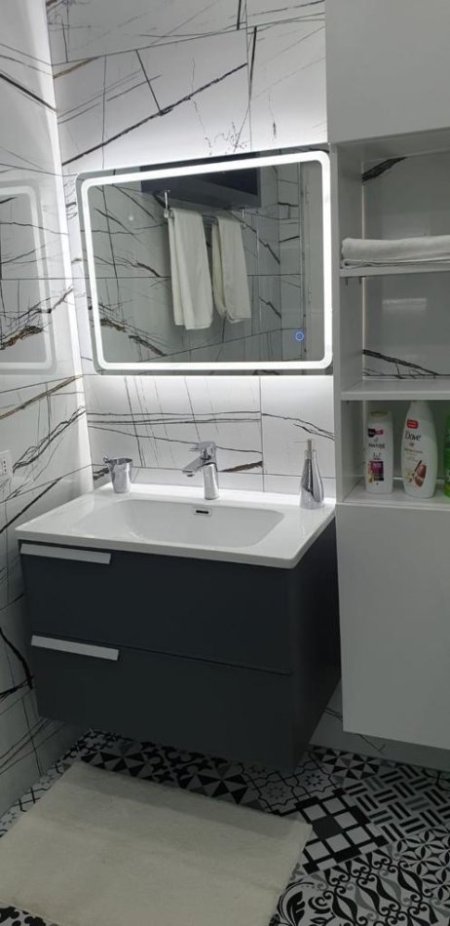 Tirane, jepet me qera apartament 1+1 Kati 1, 67 m² 400 € (Siri Kodra)