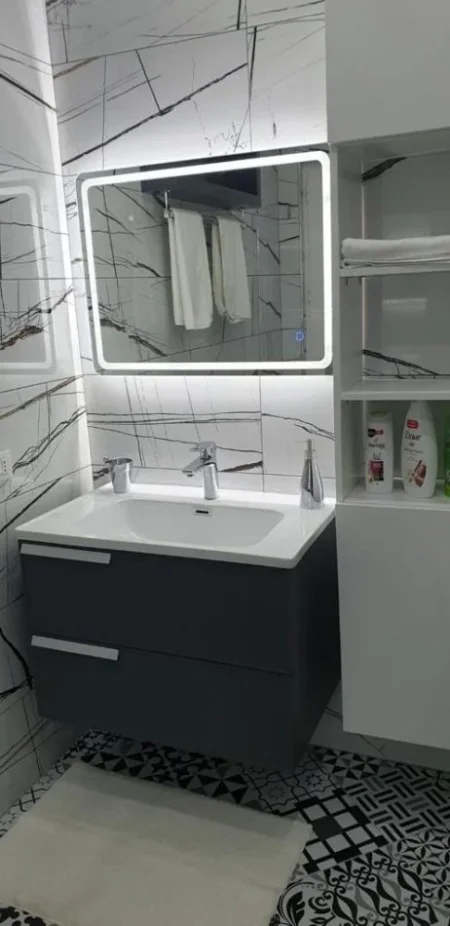 Tirane, Qera 1+1 Kati 1, 67 m² 450 € (Siri Kodra)