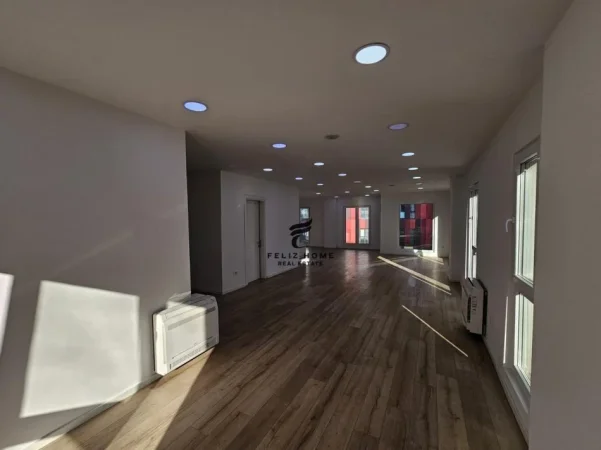 Tirane, jepet me qera zyre Kati 2, 175 m² 2.300 € (RRUGA E ELBASANIT)
