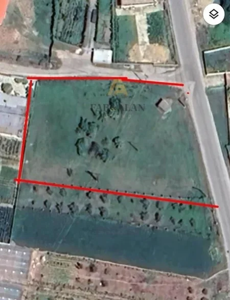 Tirane, shitet toke , 2.950 m² 162.300 € (Zall Herr)