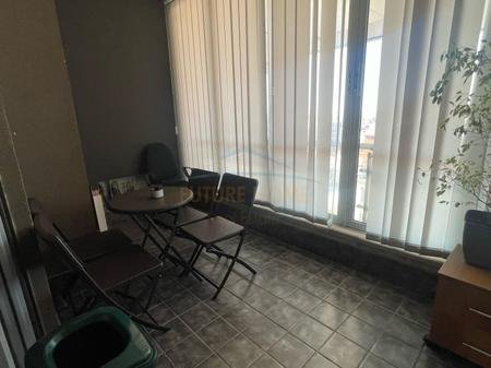 Tirane, jepet me qera ambjent biznesi+post parkimi Kati 7, 180 m² 1.300 € (ish Profarma, Xhamlliku, Tiranë. AREA50793)