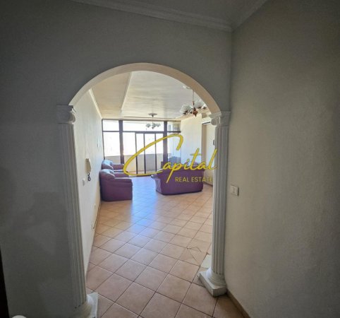 Tirane, jepet me qera apartament 1+1 Kati 11, 100 m² 500 € (RRUGA E KAVAJES)
