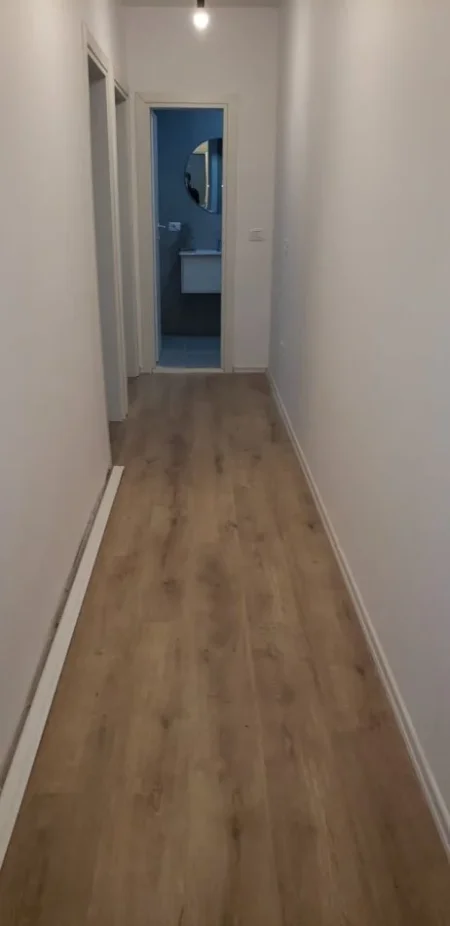 Tirane, jepet me qera apartament 2+1 Kati 3, 72 m² 550 € (Jepet Super shtepi 2+1 me Qera tek Sami Frasheri ne Bllok Afer Liqenit)