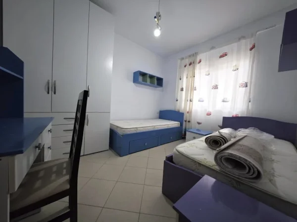 Tirane, shitet apartament 2+1 , 111 m² 135.000 € (Fresku)