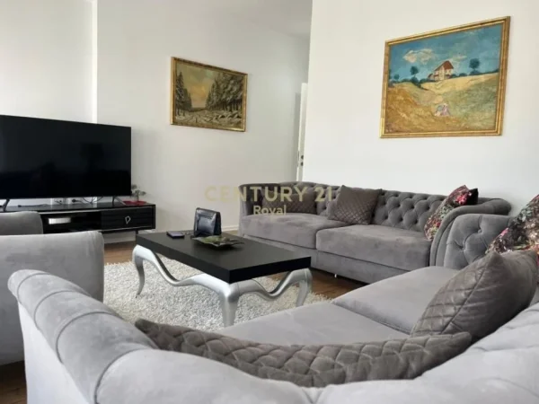 Tirane, jepet me qera apartament 2+1+Aneks+Ballkon Kati 7, 120 m² 800 € (Pazari i Ri)
