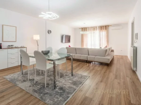 Tirane, jepet me qera apartament 2+1+Aneks+Ballkon Kati 6, 137 m² 1.100 € (Rr.Bogdaneve)