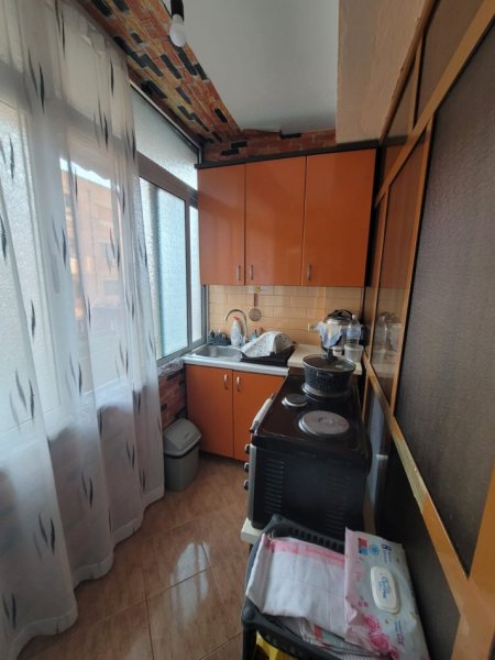 Tirane, jepet me qera apartament 1 +1 Kati 2, 50 m² 35,000 Lek (Myslym Shyri)