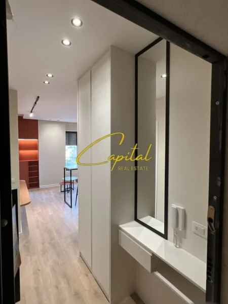 Tirane, jepet me qera apartament 1+1 Kati 7, 58 m² 800 € (STACIONI TRENIT)