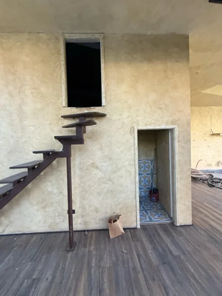 Tirane, jepet me qera lokal , 118 m² 2.000 € (Stadiumi Dinamo)