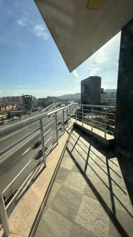 Tirane, jepet me qera apartament Kati 3, 170 m² 1.000 € (teodor keko)