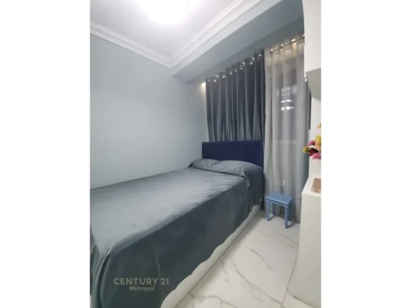 Tirane, jepet me qera apartament 2+1 Kati 1, 71 m² 800 € (Rruga e Dibres)