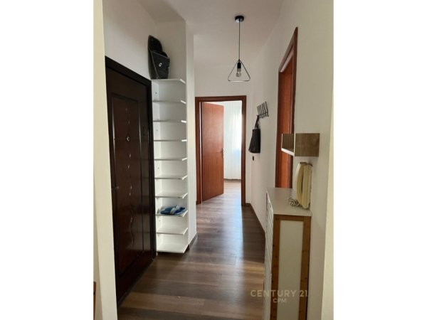 Tirane, jepet me qera apartament 2+1 Kati 3, 73 m² 550 € (Bill Klinton)