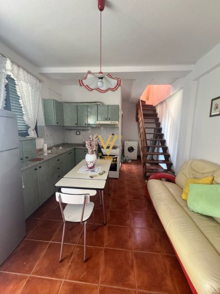 Tirane, jepet me qera apartament 1+1+Ballkon Kati 3, 80 m² 500 € (STADIUMI DINAMO)
