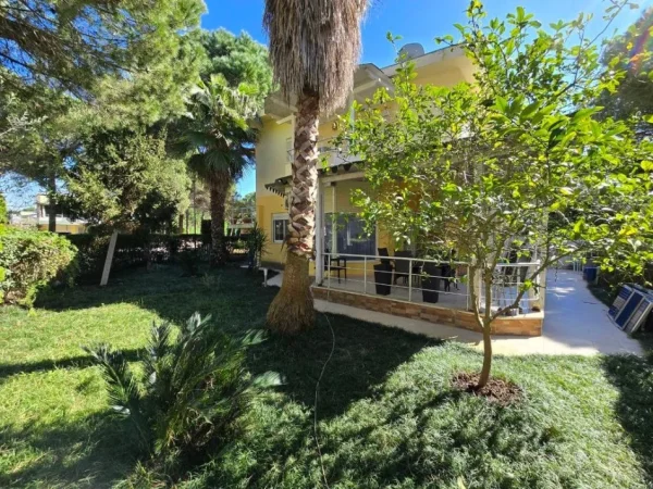 Tirane, shitet apartament 2+1+Ballkon Kati 0, 263 m² 280 000 € (GJIRI I LALZIT)