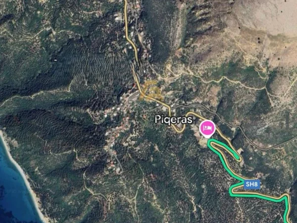 Tirane, shitet toke , 4.000 m² 200.000 € (Piqeras Himare)