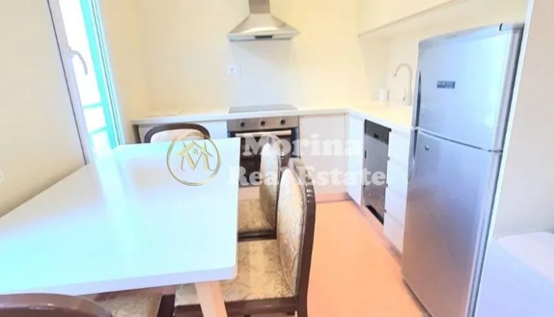 Tirane, jepet me qera apartament 2+1 Kati 3, 120 m² 650 € (Myslym Shyri)