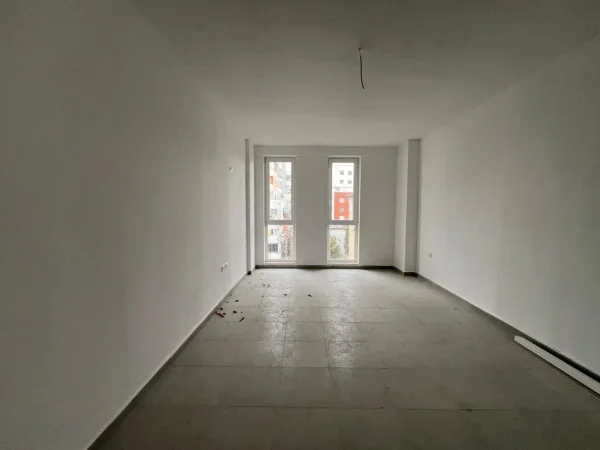 OKAZION!! SHESIM 2 APARTAMENTE 1+1,2+1+ POST PARKIMI. PRANE QSUT