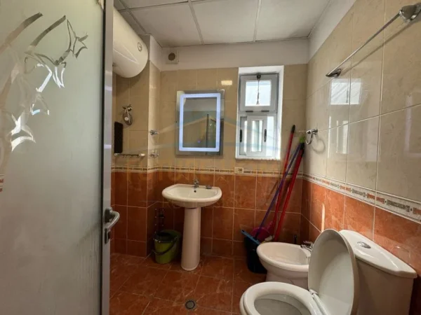 Shitje, Apartament 2+1, Yzberisht.