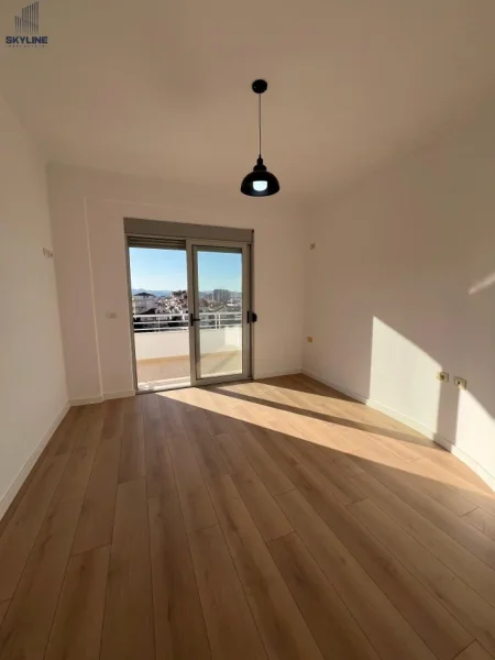 Tirane, shitet apartament 2+1 Kati 4, 84 m² 173.000 € (Kodra e Diellit)