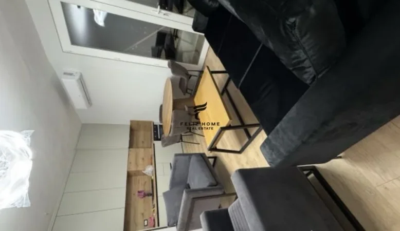 Tirane, jepet me qera apartament 1+1+Ballkon Kati 5, 67 m² 500 € (5 MAJI)