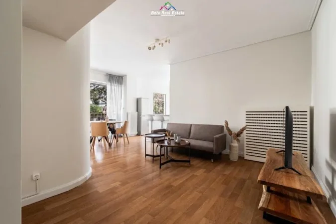 Tirane, jepet me qera apartament duplex 3+1 Kati 4, 150 m² 1.000 € (kodra e diellit)