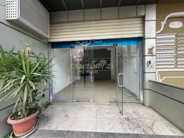 Kavaje, shitet vetem 1 dhome 1+1 Kati 0, 63 m² 80.000 € (Kavaj)