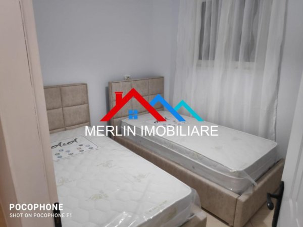 Tirane, jepet me qera apartament 2+1+Ballkon Kati 1, 80 m² 450 € (Rruga Vasil Nathanaili)
