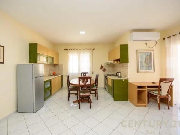 Vlore, shitet apartament 2+1+Ballkon Kati 7, 125 m² 225.000 € (Lungomare)