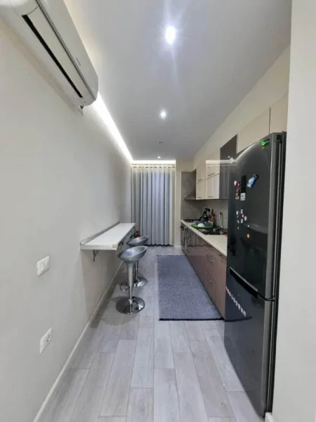 Tirane, shes apartament 2+1 Kati 6, 95 m² 181.000 € (ish tregu elektrik)