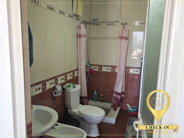 Tirane, jepet me qera apartament 2+1+Aneks+Ballkon Kati 9, 111 m² 650 € (Rruga e Barrikadave)