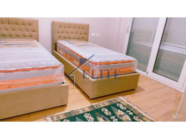 Tirane, jepet me qera apartament 2+1+Ballkon Kati 7, 96 m² 500 € (Kthesa e Kamzes)