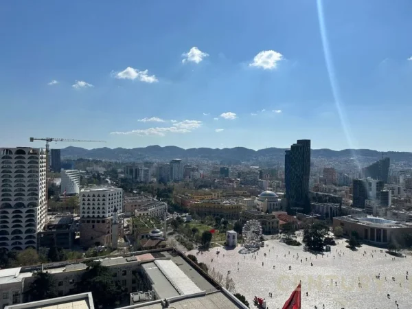 Tirane, shes apartament 3+1+Aneks+Ballkon Kati 7, 232 m² (Sheshi Skënderbej)