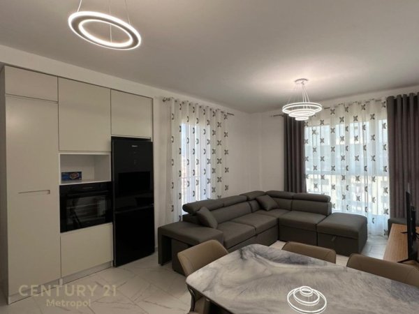 Tirane, jepet me qera apartament 1+1+Aneks+Ballkon Kati 9, 73 m² 600 € (Don Bosko)