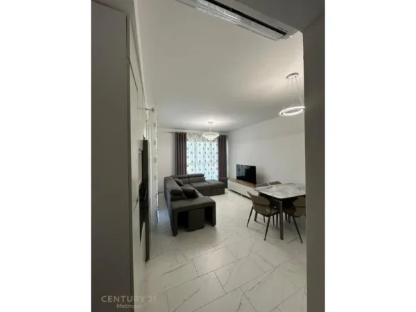 Tirane, jepet me qera apartament 1+1+Aneks+Ballkon Kati 9, 73 m² 600 € (Don Bosko)