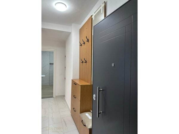 Tirane, jepet me qera apartament 1+1+Aneks+Ballkon Kati 9, 73 m² 600 € (Don Bosko)