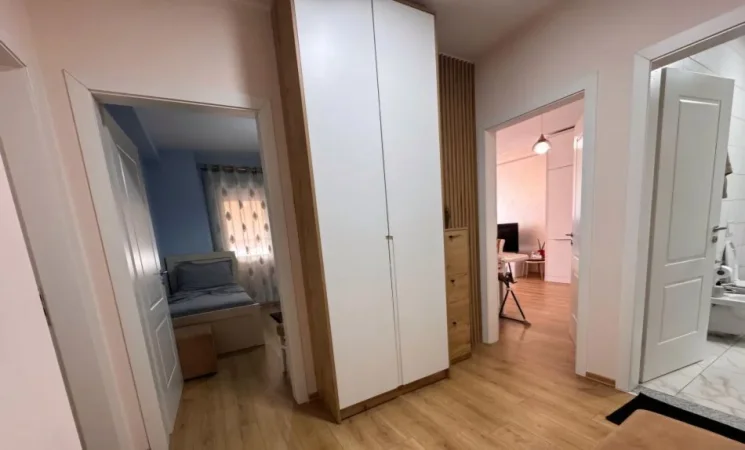 Tirane, qera apartament 2+1+Ballkon Kati 6,