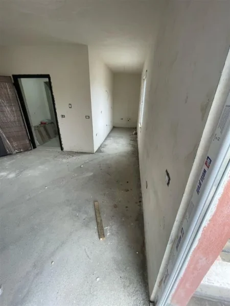 Tirane, shitet apartament 2+1+Ballkon Kati 6, 76 m² 102.000 € (Selite)