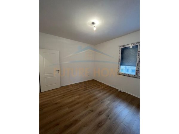 Tirane, shitet apartament 2+1+Ballkon Kati 1, 105 m² 170.000 € (Don Bosko)