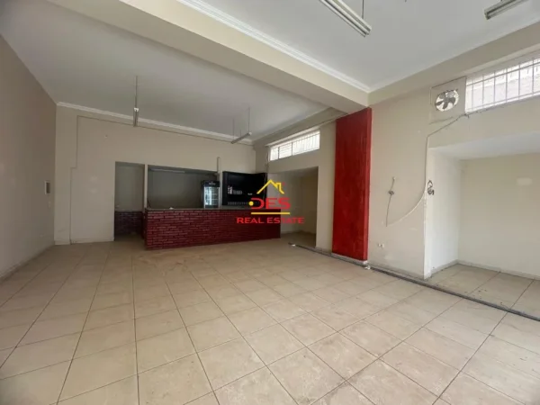 Sarande, shitet lokal Kati 0, 96 m² 110.000 € 