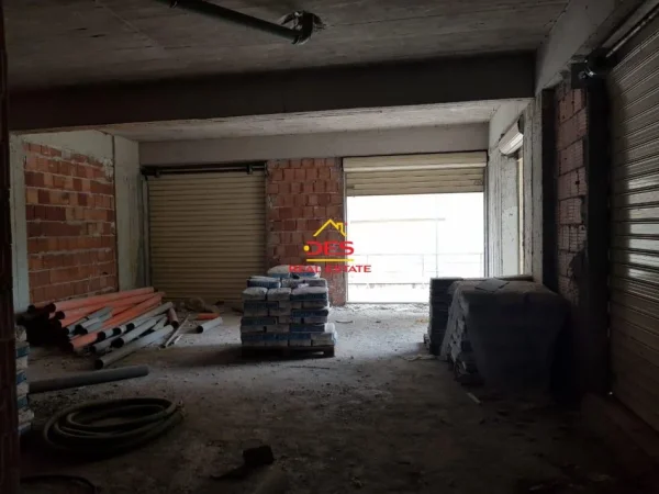 Radhime - Orikum, shitet ambjent biznesi Kati 0, 76 m² 103.000 € (Orikum, Vlorë)