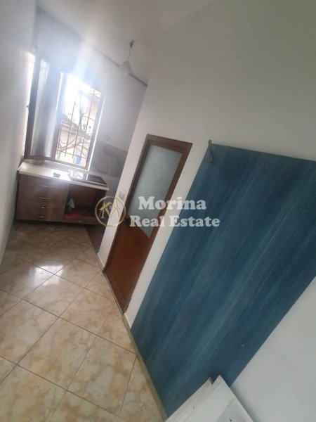 Tirane, jepet me qera shtepi 1+1 Kati 1, 55 m² 350 € (Selite)
