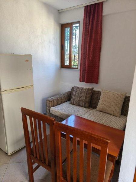 Tirane, jepet me qera shtepi 1+1 , 50 m² 250 € (Qyteti Studenti)