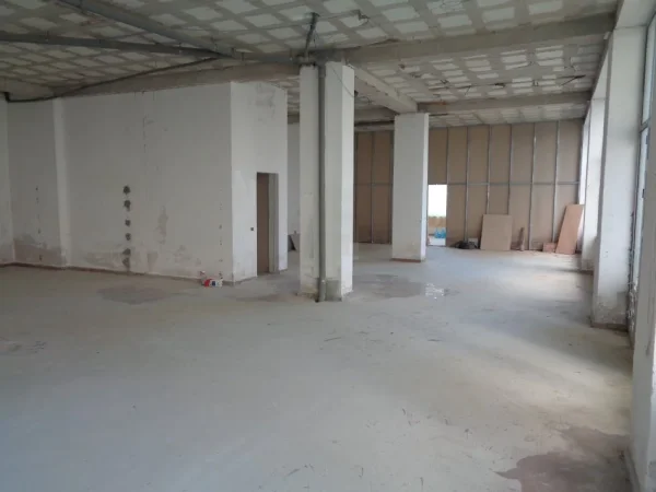 Durrës, Shitet Njësi me sipërfaqe 227.66 m2, Çmimi fillestar 21,418,320 Lekë