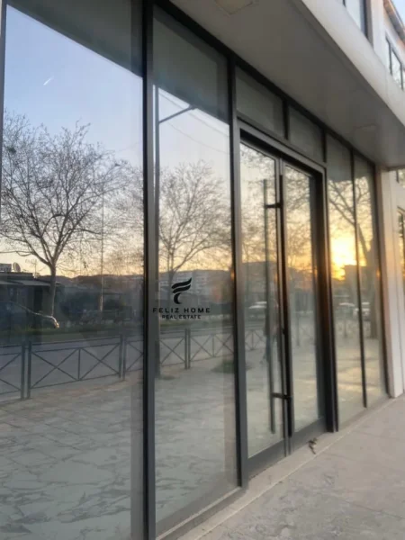 Tirane, shitet ambjent biznesi Kati 0, 87 m² 393.000 € (ASTIR)