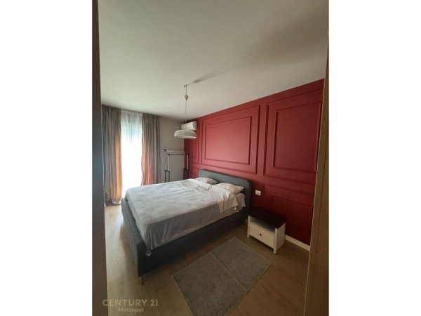Tirane, jepet me qera apartament 1+1+Aneks+Ballkon Kati 4, 80 m² 900 € (9 - katshet)