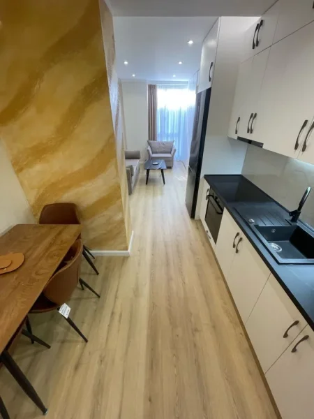Tirane, jepet me qera apartament 1+1+Ballkon Kati 3, 55 m² 550 € (Bulevardi i Ri)