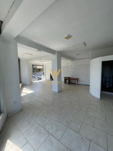 Tirane, shitet dyqan Kati 0, 71 m² 160.000 € (KODRA E DIELLIT)