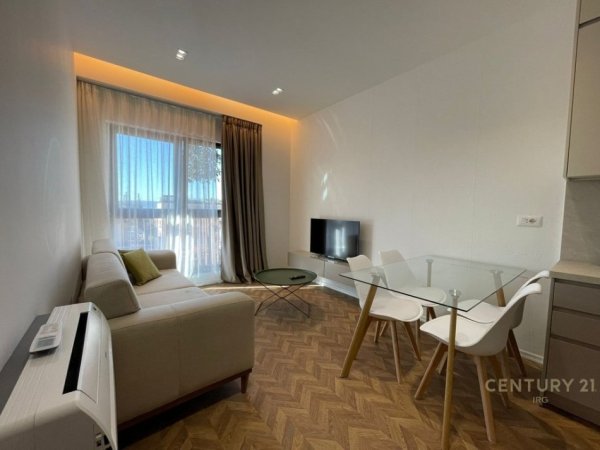 Tirane, jepet me qera apartament 1+1+Aneks+Ballkon Kati 3, 66 m² 850 € (Garden Building)